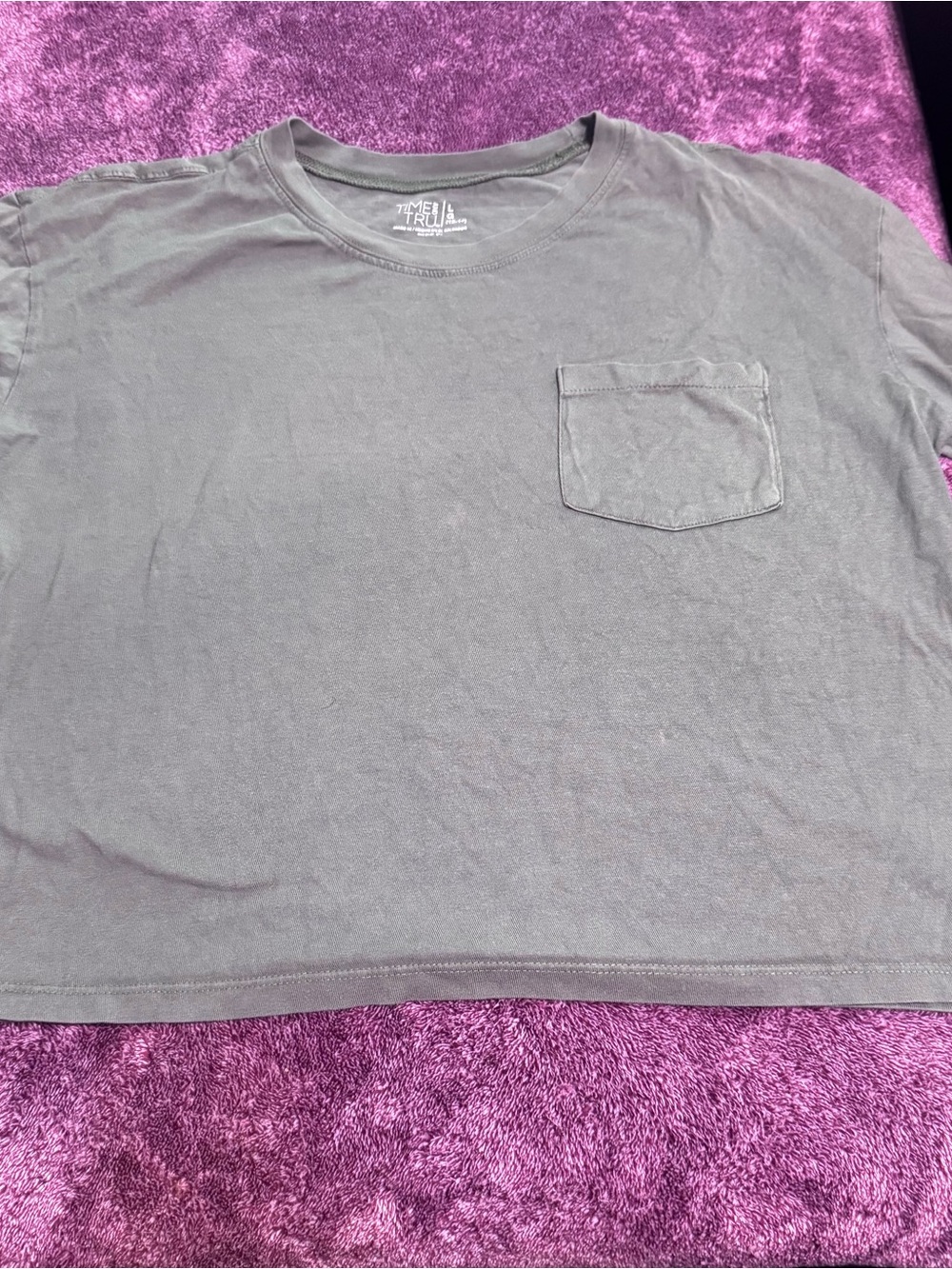Time and Tru Men's Short Sleeve Pocket Tee - Charcoal